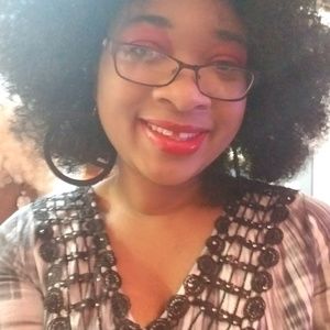 Meet your Posher, Tangee